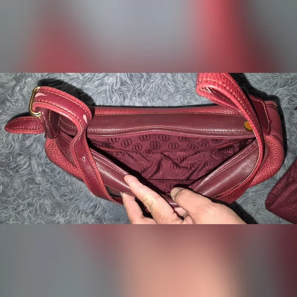 Elegant cartier Leather crossbody Bag - Picture 15 of 16